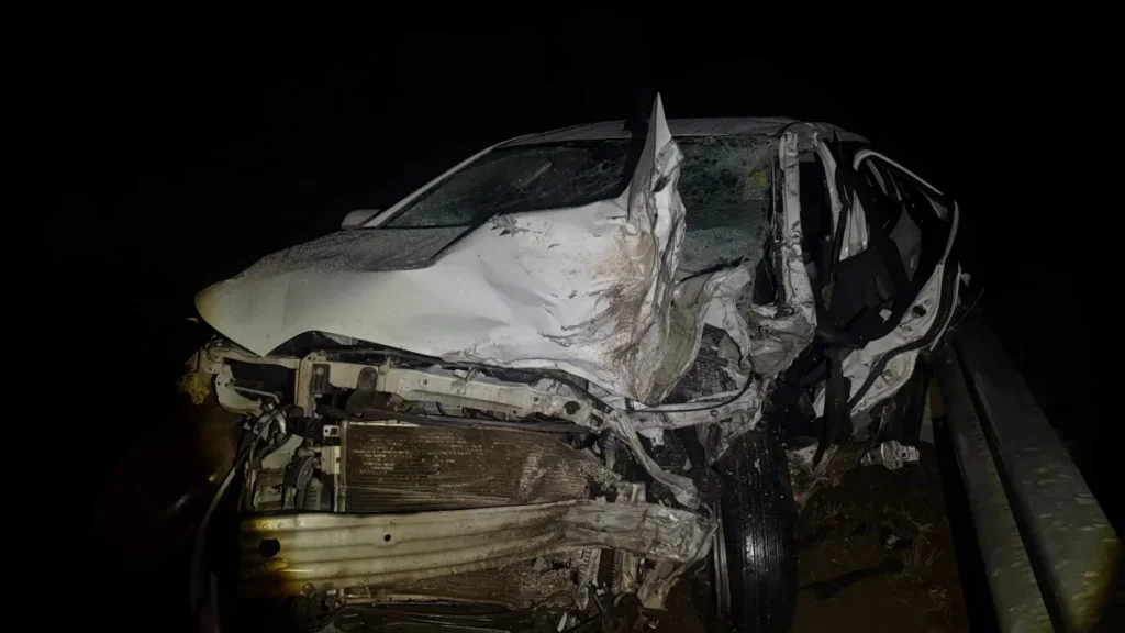 Batida entre carros na BR-267 mata jovem em Jardim