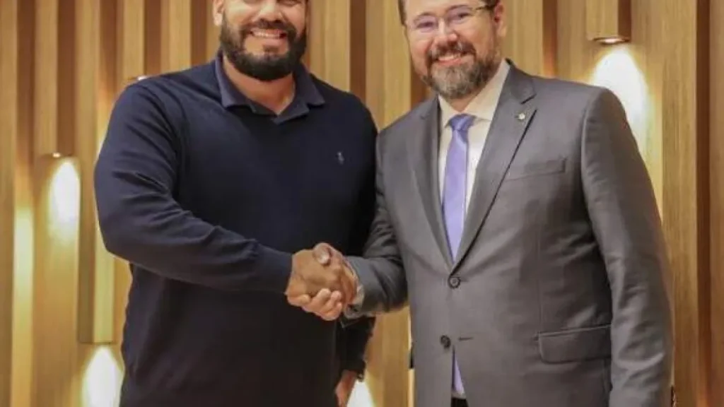 Pollon se cala após perder vaga para Contar no PL