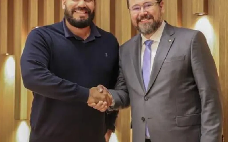 Pollon se cala após perder vaga para Contar no PL