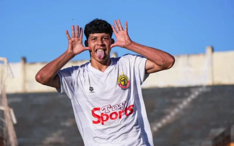 Sete derruba Misto e divide liderança da Série B