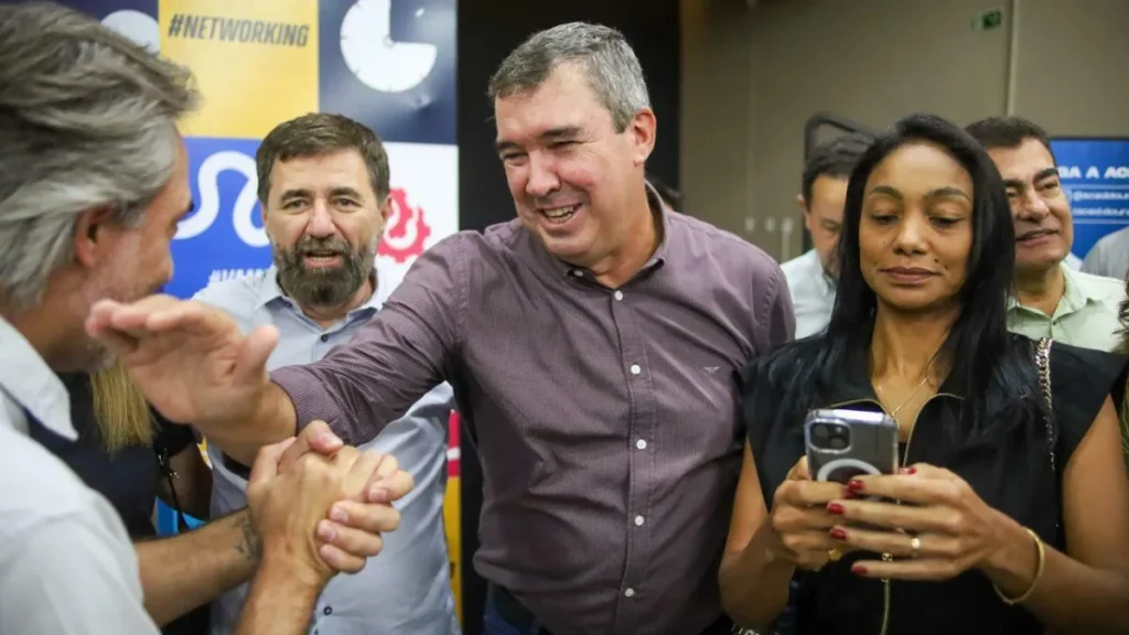 Riedel: do governo à liderança política