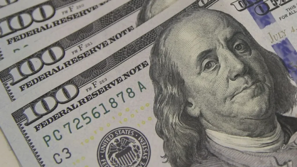 Dólar fecha a R$ 5,13 com escalada da tensão entre EUA e Irã