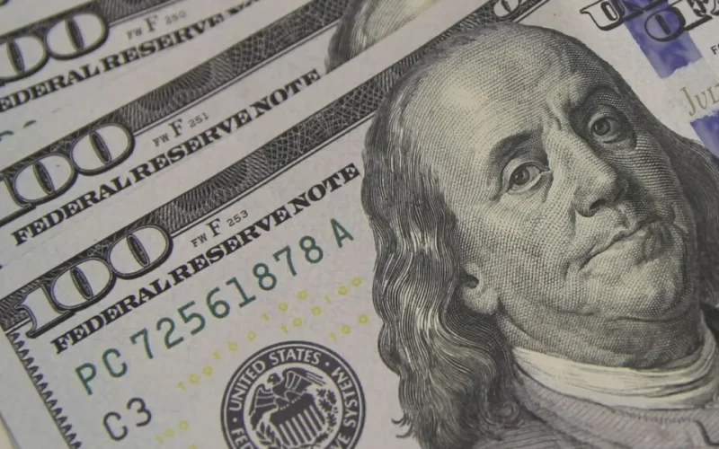 Dólar fecha a R$ 5,13 com escalada da tensão entre EUA e Irã