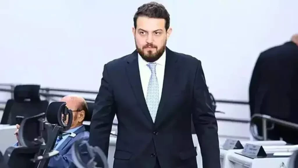 Justiça suspende ação contra Claudinho Serra por dúvida sobre competência