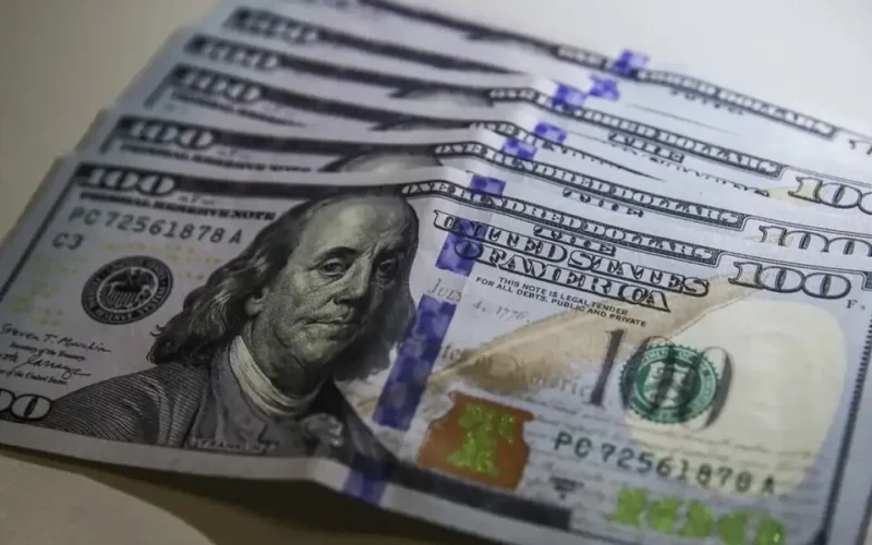 Dólar a R$ 5,09 e Bolsa em queda após tarifa dos EUA
