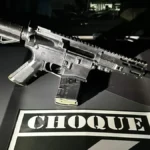 Fuzil americano M4 avaliado em R$ 40 mil é achado em avenida