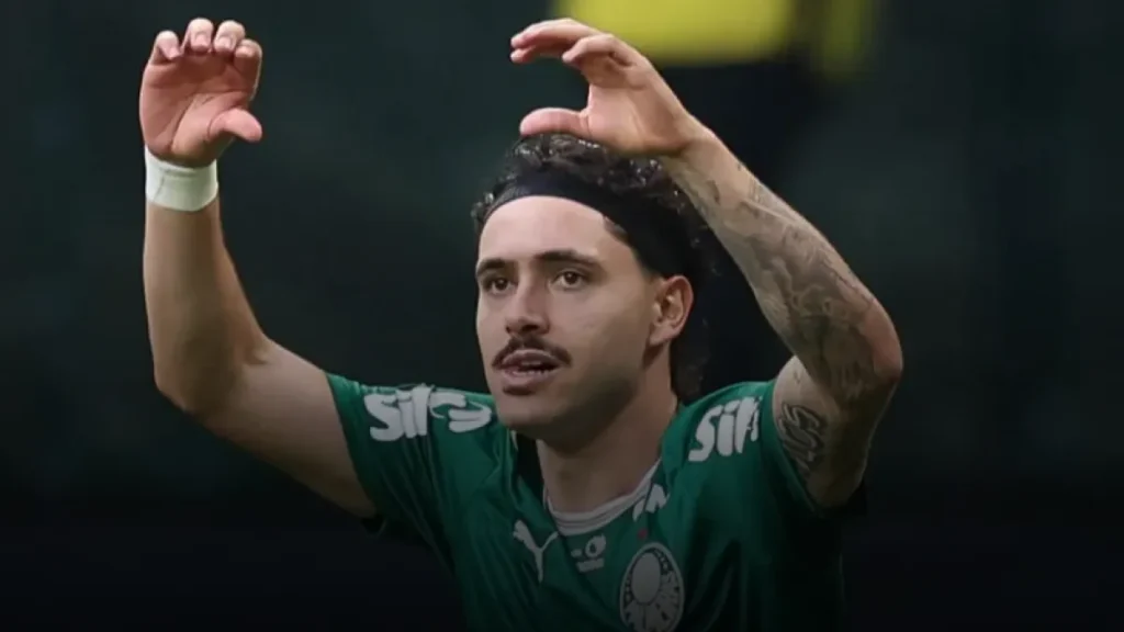 Palmeiras goleia Fortaleza e encaminha vaga nas quartas