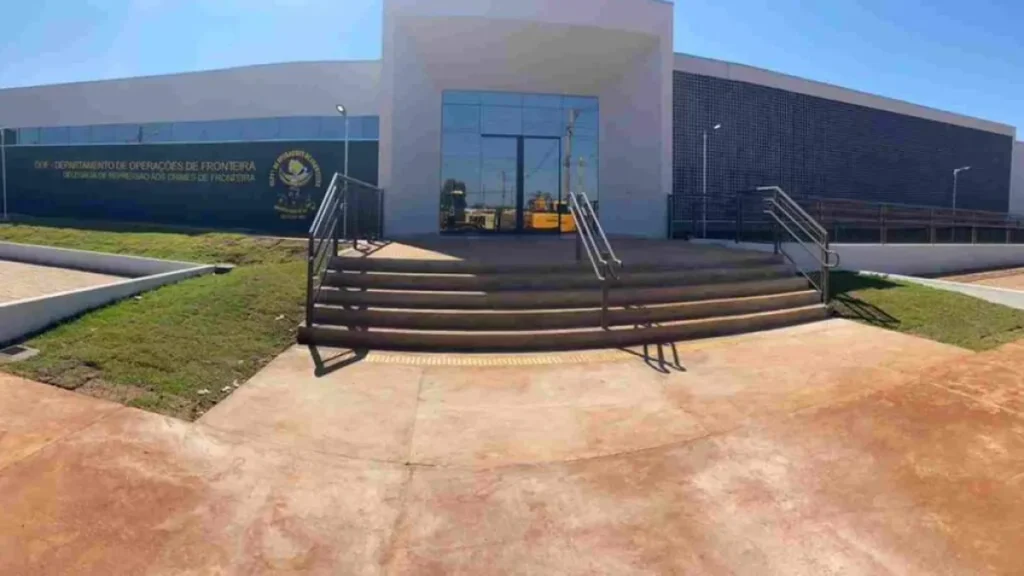 Justiça prende jovem e solta PM flagrado com droga de R$ 101 mil