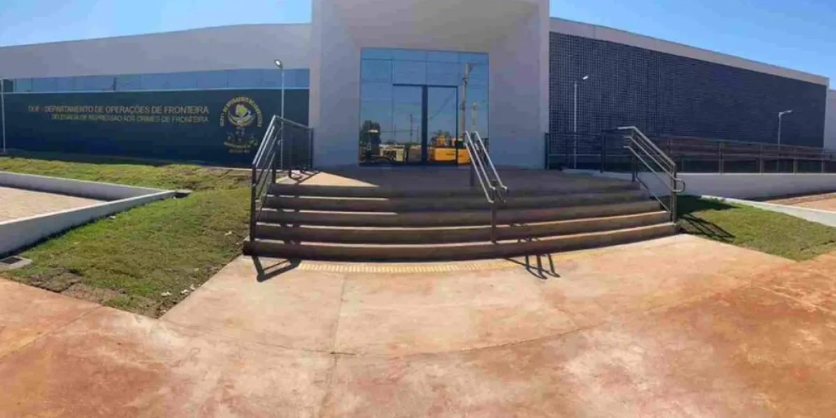 Justiça prende jovem e solta PM flagrado com droga de R$ 101 mil