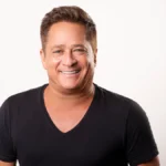 Leonardo fará show gratuito no Parque Laucídio Coelho em outubro
