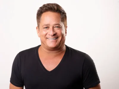 Leonardo fará show gratuito no Parque Laucídio Coelho em outubro